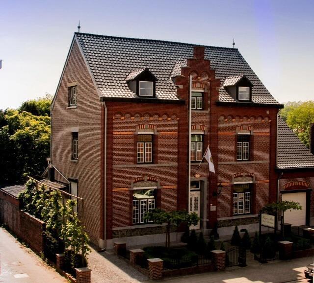 B&B Huyze Max Dilsen-Stokkem Exterior foto