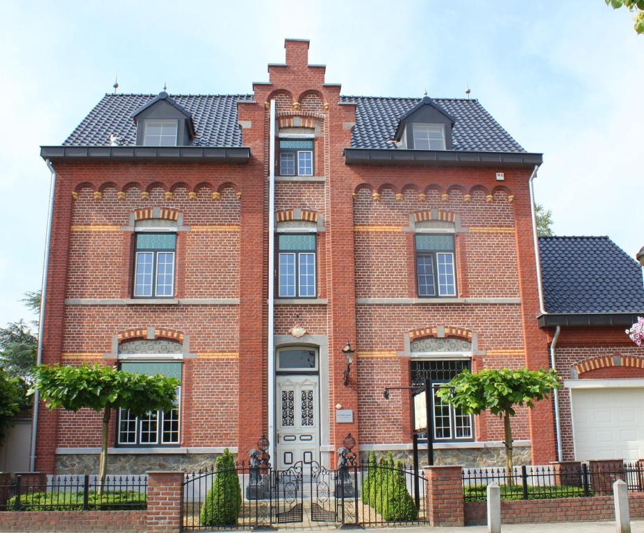 B&B Huyze Max Dilsen-Stokkem Exterior foto